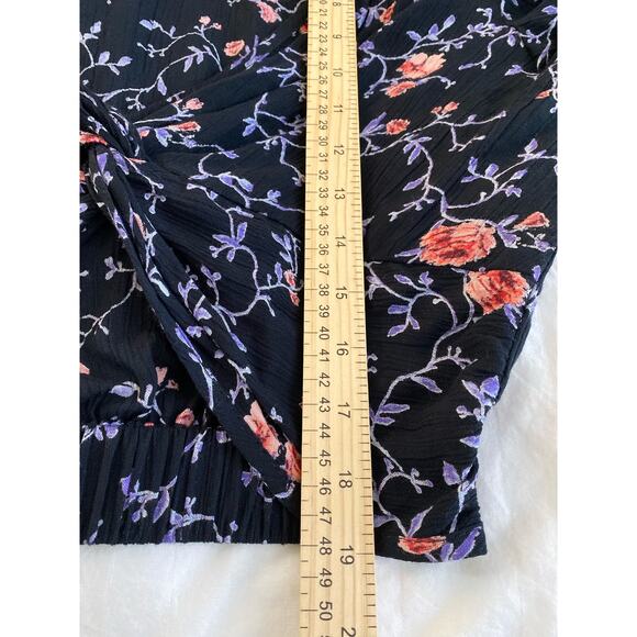 B.O.G Collective Floral Crop Top - Picture 4 of 4